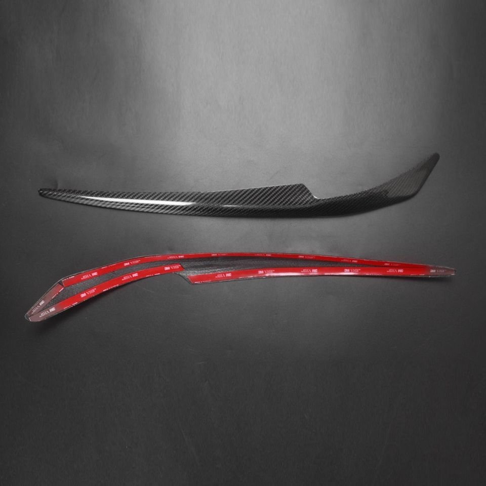 Carbon Eye Lip