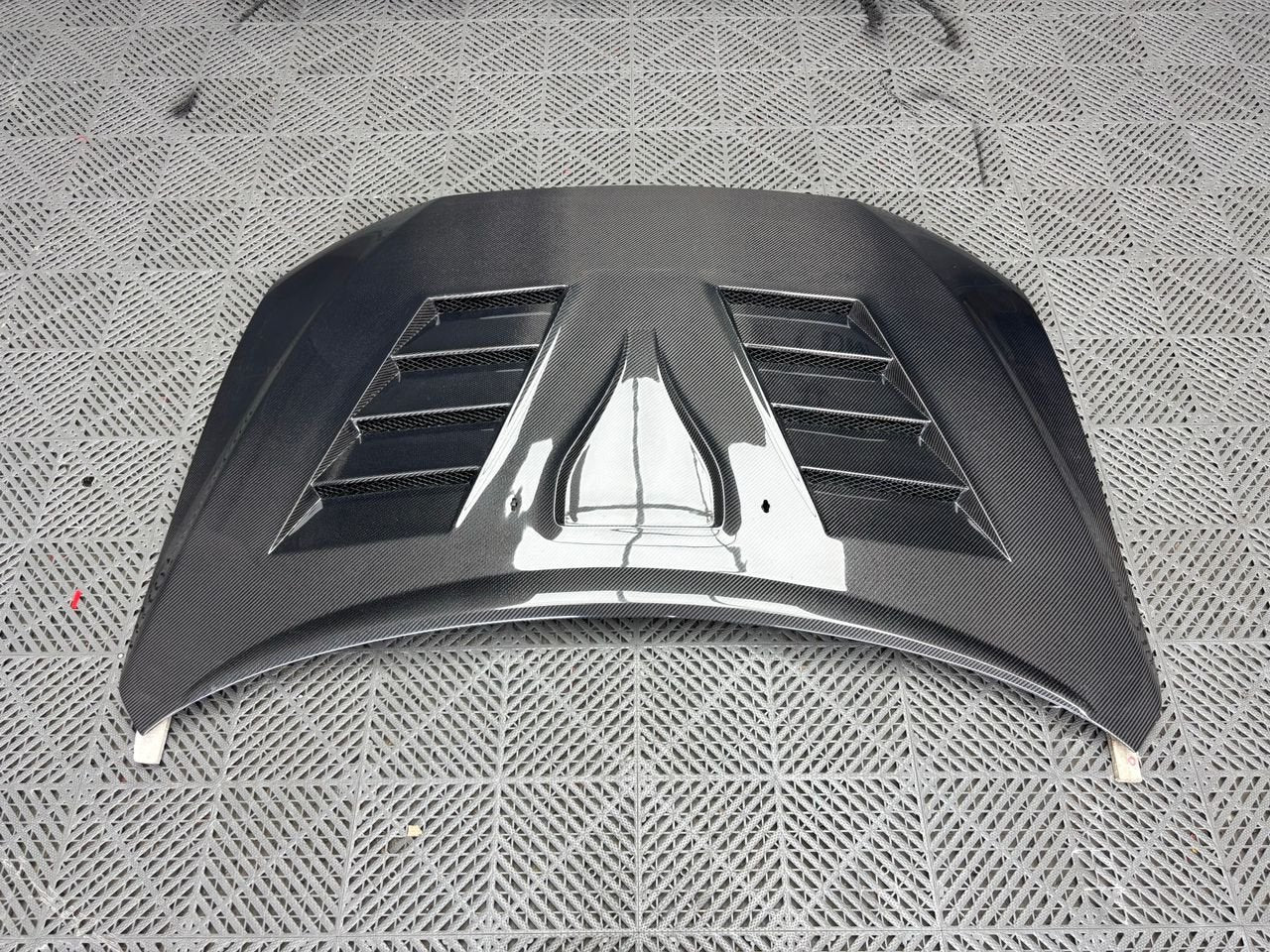 Mugen Carbon Hood