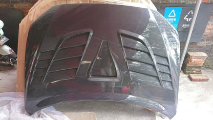 VARIS V2 Hood Carbon