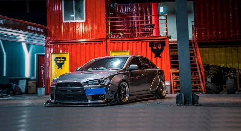 Liberty Walk Wide Body Kit FRP