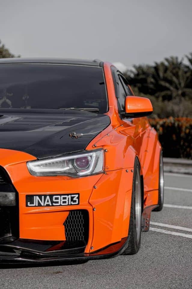 Varis V2 Wide Body Kit Evo X