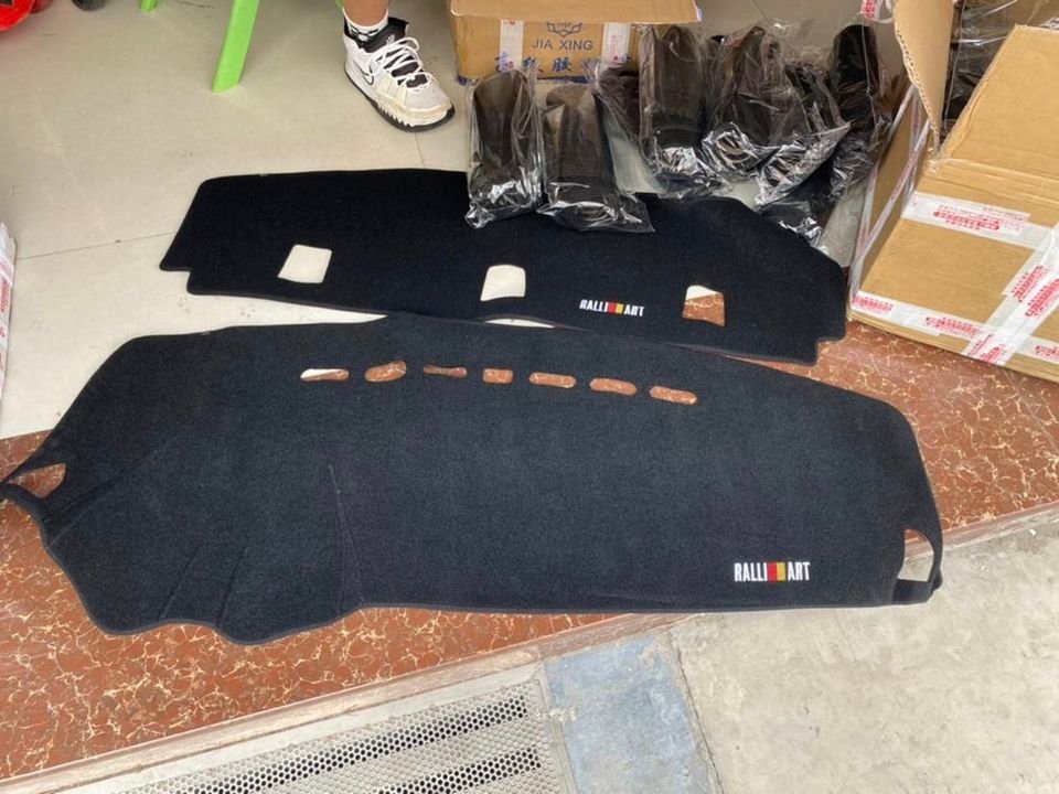 Dash Mats