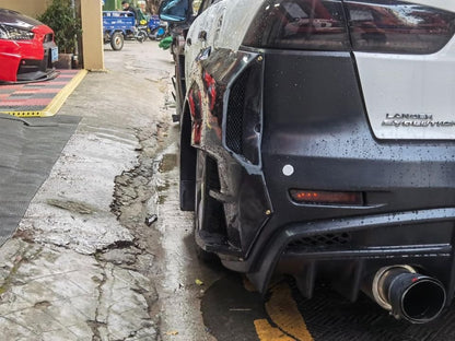 Varis V2 Wide Body Kit Evo X