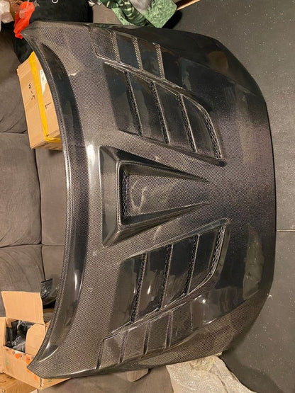 Varis V4 Carbon Hood