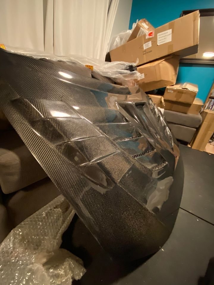 Varis V4 Carbon Hood