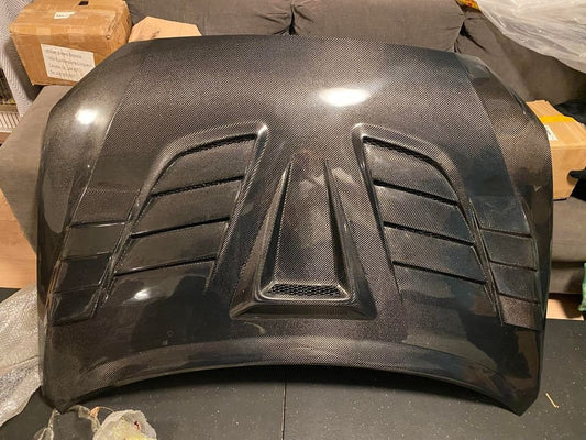 Varis V4 Carbon Hood