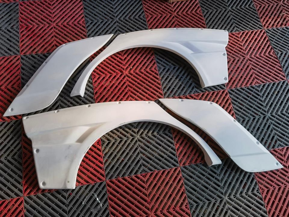CS Evo X Rear Wide Fender FRP