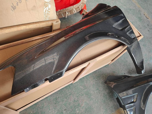 Varis V2 Carbon Wide Fender