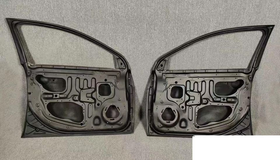 Carbon Door