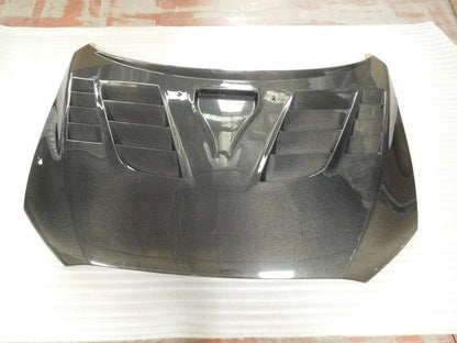 VARIS V2 Hood Carbon