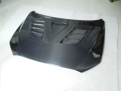 VARIS V2 Hood Carbon