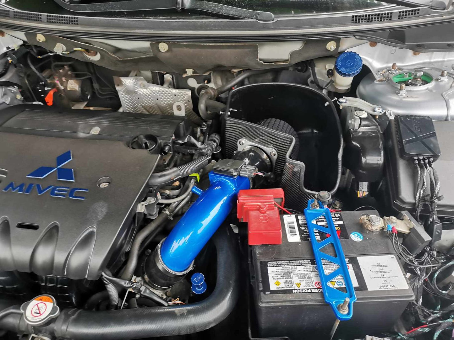 EDDY Cold Air Intake Carbon