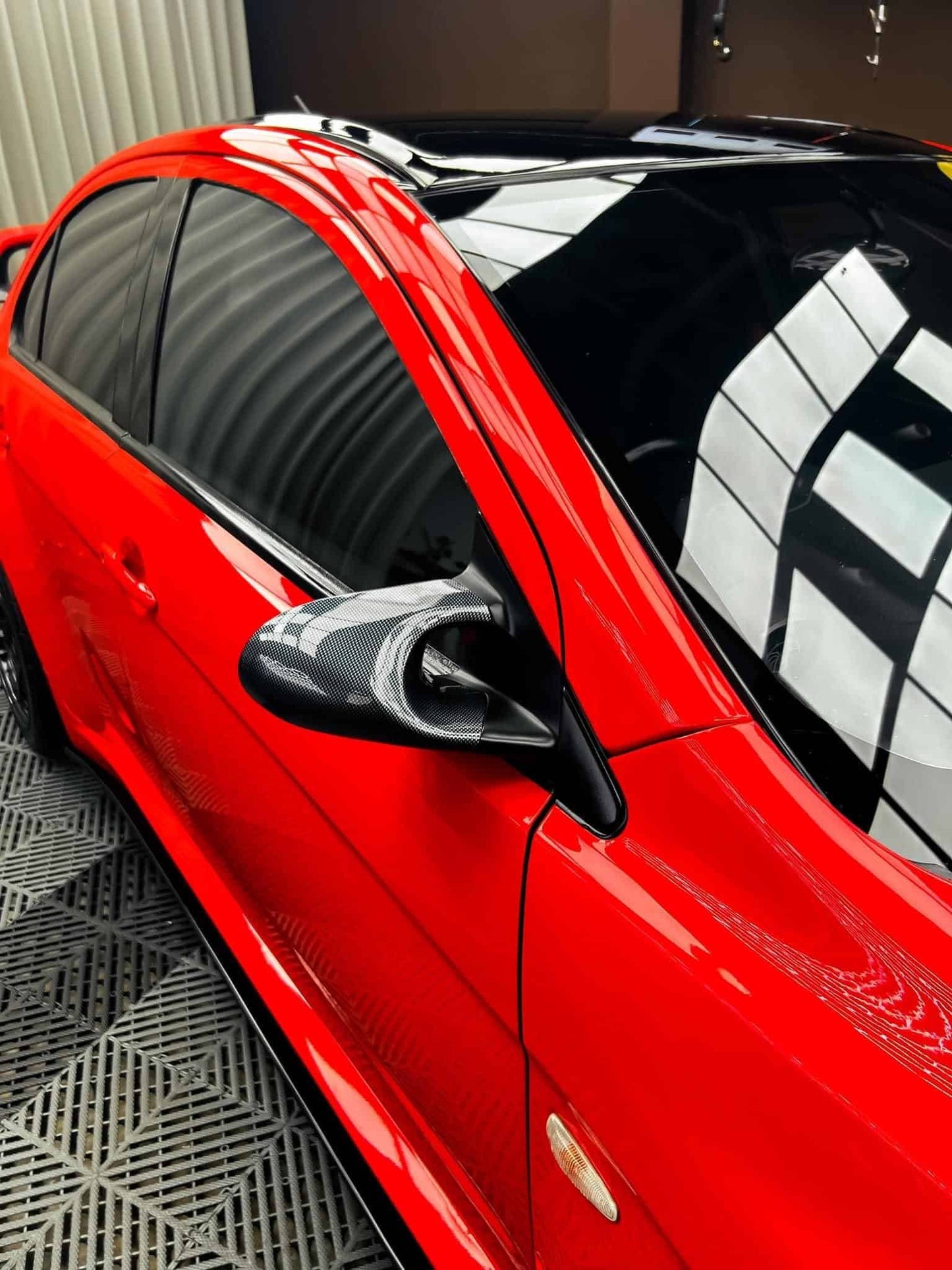 Varis Carbon Mirror