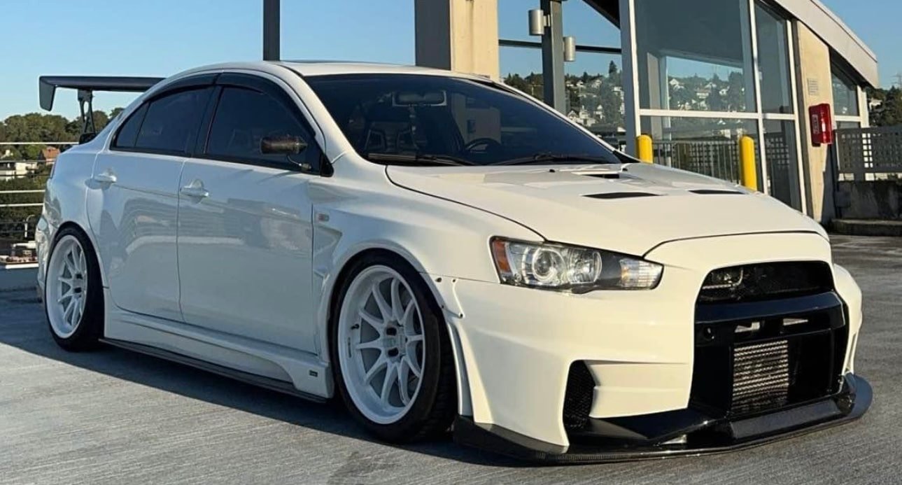 VARIS V3 Wide Fender FRP