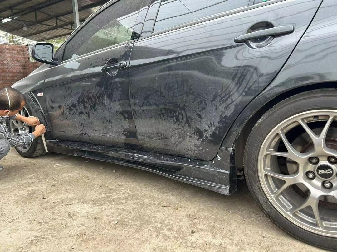 Varis V2 Evo X Side Skirt FRP